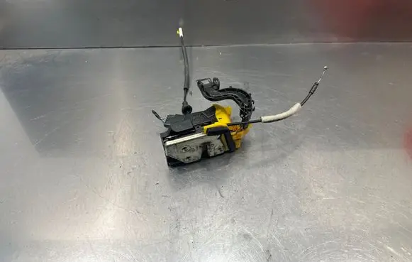 KIA Ceed Front door lock 81310A2100