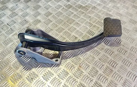 Mercedes-Benz ML W164 Brake pedal A1642901901