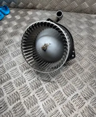 Mitsubishi L200 Heater fan/blower 34411J510