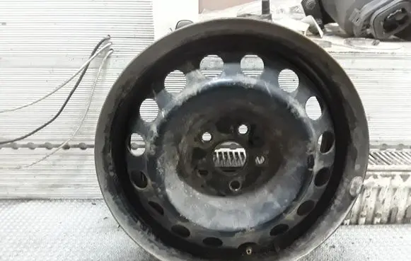 Toyota Prius (XW20) R15 steel rim 