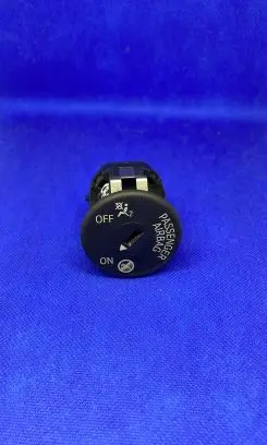 Passenger airbag on/off switch