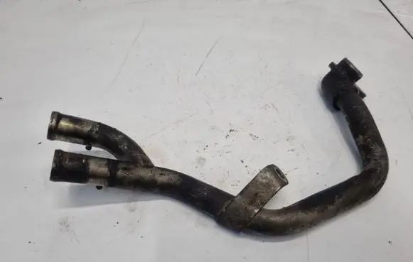 Iveco Daily 30.8 - 9 Engine coolant pipe/hose 