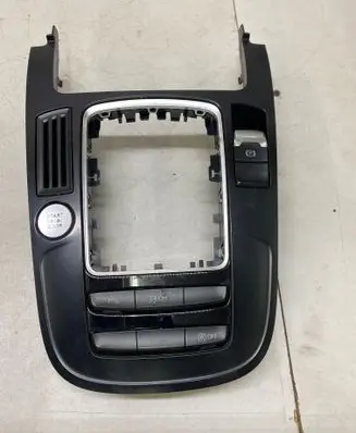 Audi Q3 8U Gear shifter surround trim plastic 8K0864261G 00002435