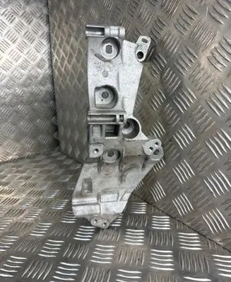 Renault Megane IV Generator/alternator bracket 8200669494