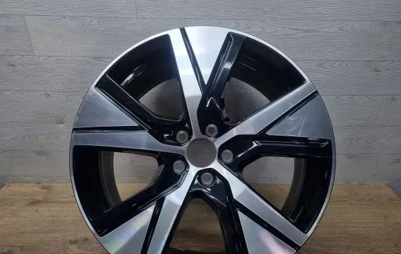 R19 alloy rim