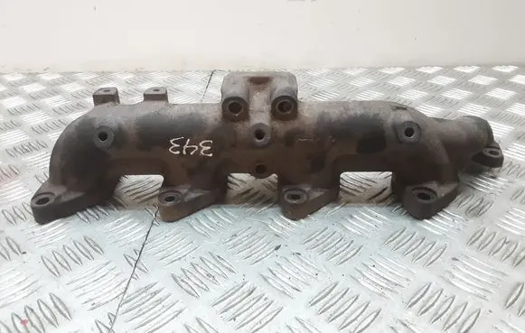 KIA Sorento Exhaust manifold