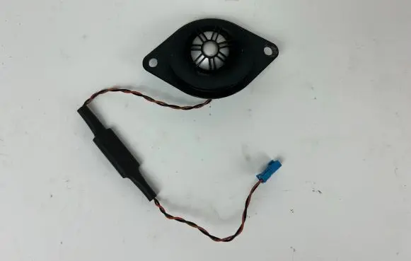 Front door high frequency speaker