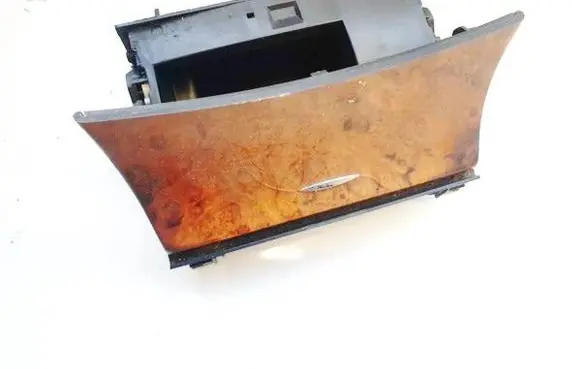 Mercedes-Benz E W211 Car ashtray a2118101330