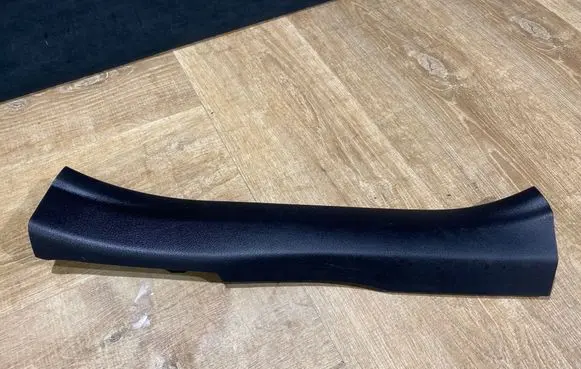 Rear sill trim cover