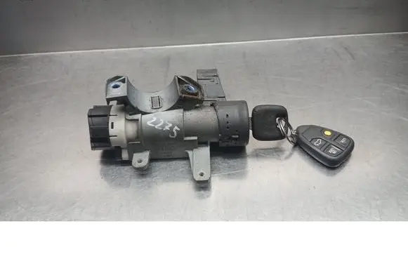 Volvo V70 Ignition lock