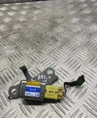 Toyota RAV 4 (XA20) Airbag deployment crash/impact sensor 8983042020