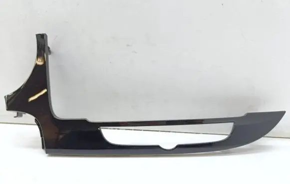 Opel Mokka X Radio/GPS head unit trim 42589645