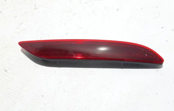 Chrysler Pacifica Rear tail light reflector 68230394AA