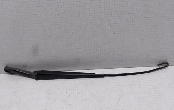 Opel Zafira A Front wiper blade arm 90582557LH