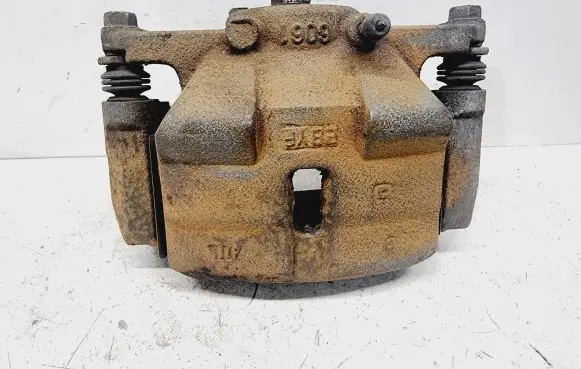 Nissan Qashqai Front brake caliper 41011JD00A