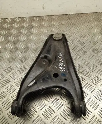 Dacia Sandero Front lower control arm/wishbone 402002411R