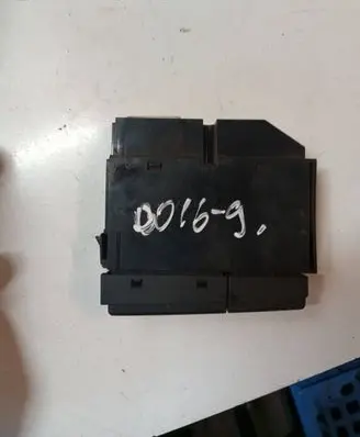 Toyota Avensis T250 Windscreen/window heater switch 8479005110