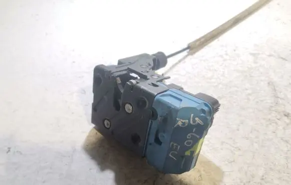Volvo S60 Front door lock