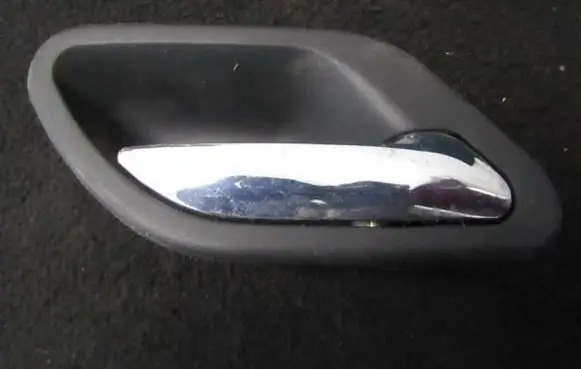 BMW 5 E39 Rear door interior handle R17032926