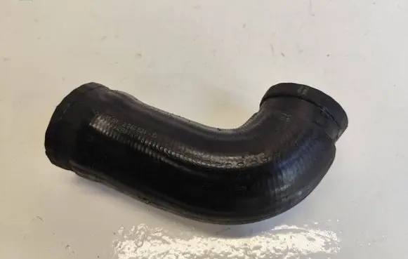 Intercooler hose/pipe