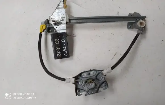 Rear door manual window regulator