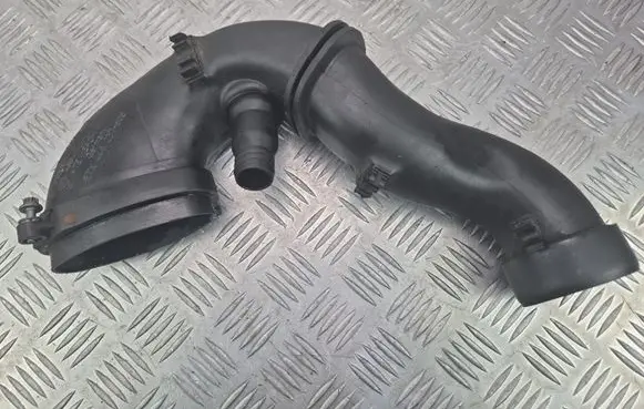 BMW X5 E70 Turbo air intake inlet pipe/hose 7794172 446237606