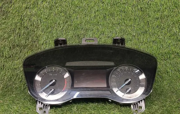 Ford Fusion II Speedometer (instrument cluster) DS7T10849EH