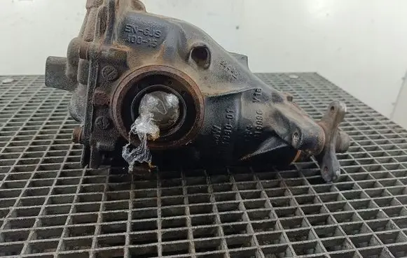 BMW 3 F30 F35 F31 Rear differential 7616971