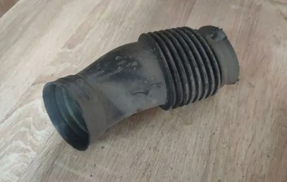 Opel Vectra C Air intake duct part 9177104