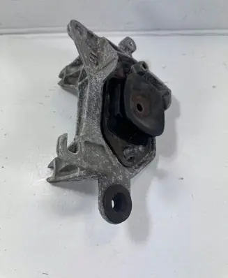 Renault Kadjar Gearbox mounting bracket