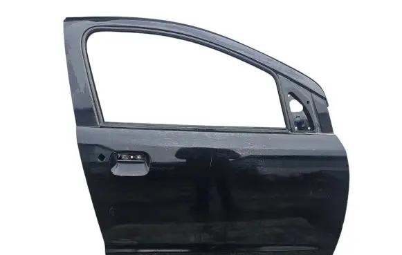 Suzuki Alto Front door