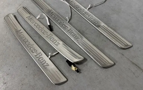 Mercedes-Benz GLE W167 sill trim set (inner) A176861300 A1676861600 A1676862200