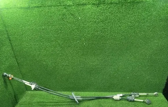 Renault Master III Gear shift cable linkage 349352849R
