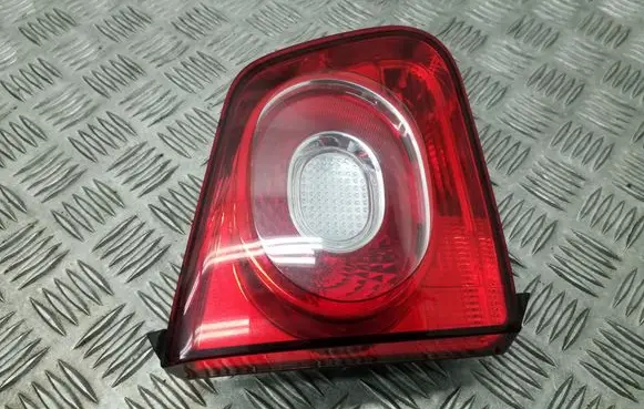 Volkswagen Tiguan Tailgate rear/tail lights 5N0945093C