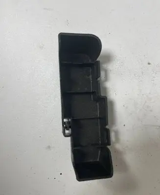 Opel Insignia A Fuse box cover 13222785