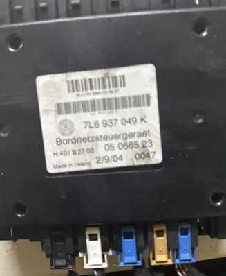 Volkswagen Touareg I Comfort/convenience module 7L6937049K 05066523