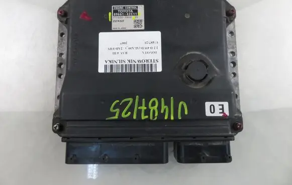 Toyota RAV 4 (XA30) Engine control unit/module 1758009460 8966142C11