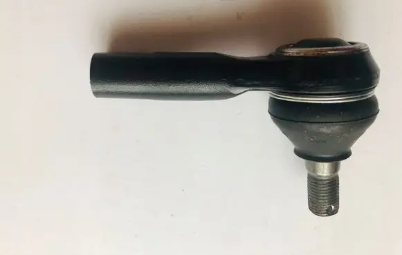 Nissan Navara D22 Steering tie rod end 485203S525