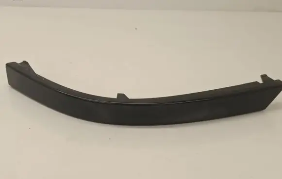 BMW 7 E65 E66 Rear/tail light trim molding 7155446