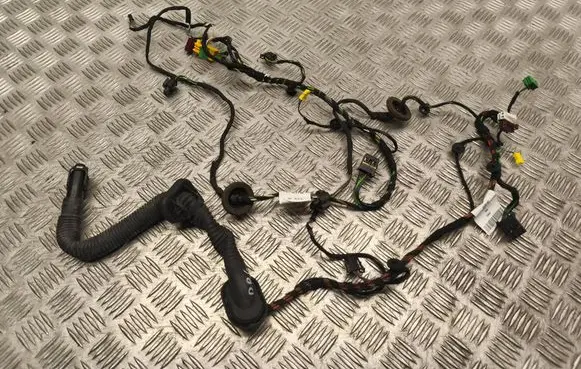 Mercedes-Benz E W212 Front door wiring loom 2125409810