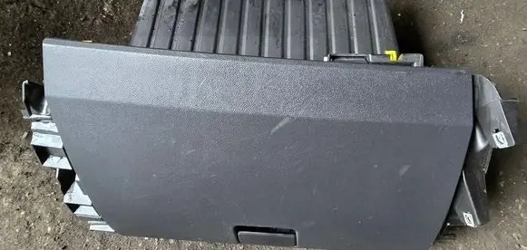 Renault Master IV Glove box brak