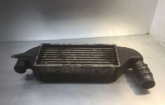 Ford Mondeo Mk III Intercooler radiator XS409L440 04MAY2001