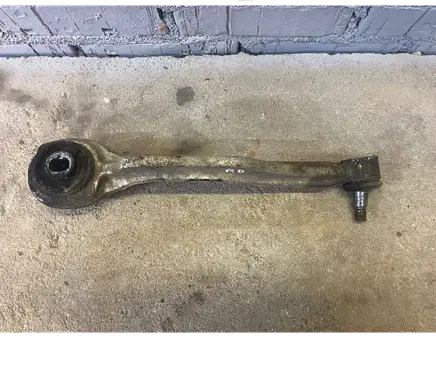 Mercedes-Benz E W211 Front control arm 2900E16