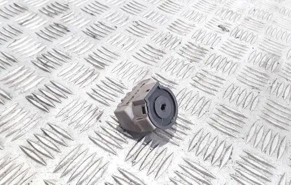 Ford Focus C-MAX Ignition lock contact V25804029 987082207