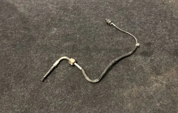 Mercedes-Benz E W212 Oil temperature sensor A0081532728