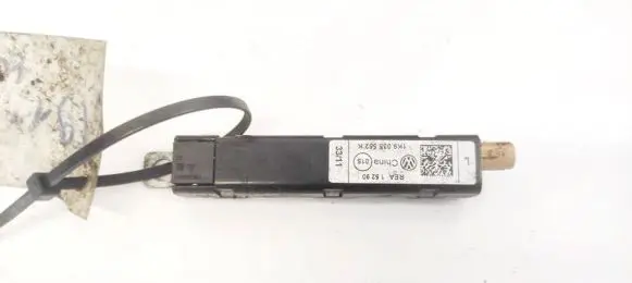 Volkswagen Golf VI Antenna control unit 1K9035552K