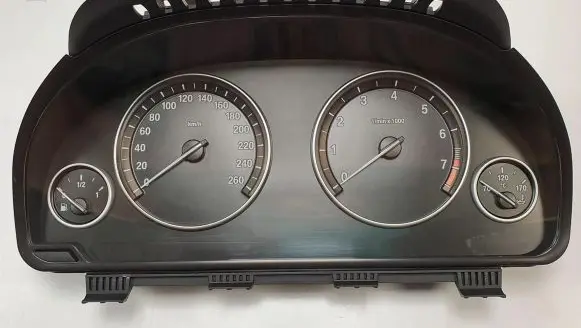 BMW 5 F10 F11 Speedometer (instrument cluster) 9227608