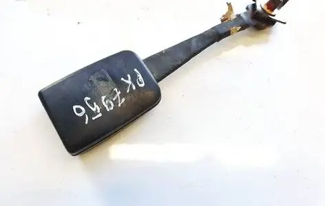 Front seatbelt buckle