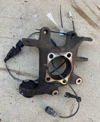 Lexus CT 200H Rear wheel hub