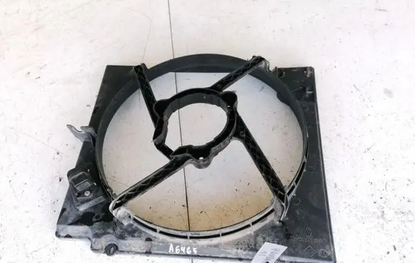 Renault Scenic I Radiator cooling fan shroud 7700840239 7700840239D
